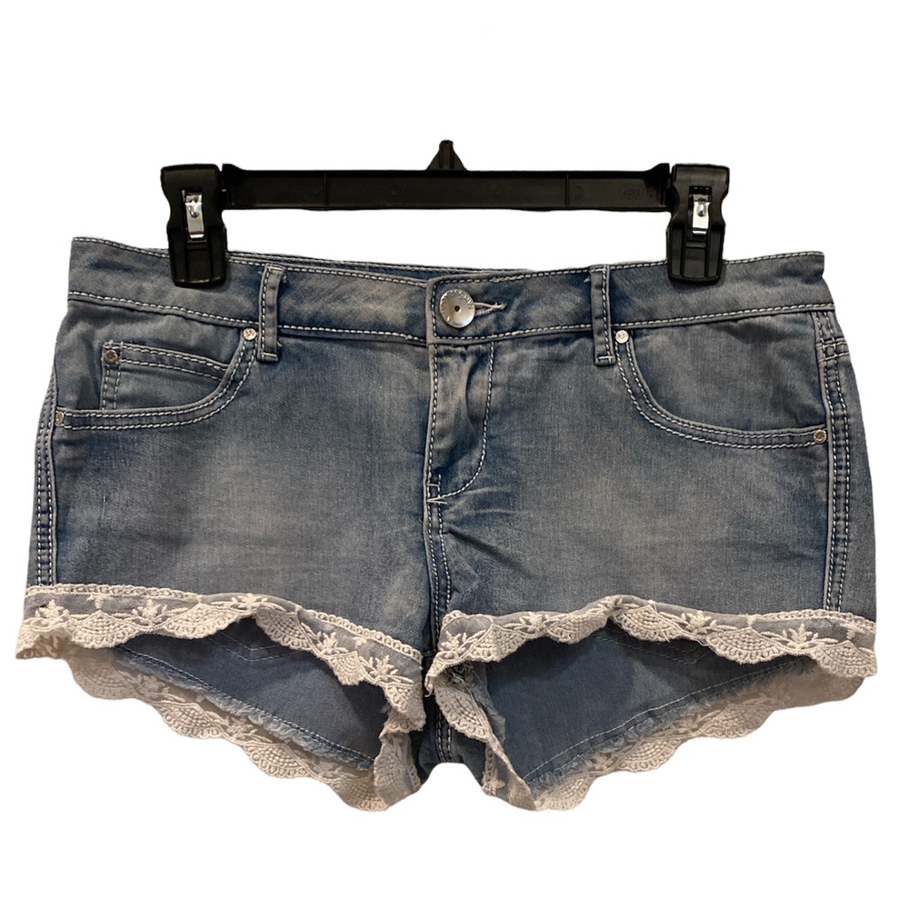 Almost Famous - Light Wash Lace Trimmed Bootie Micro Denim Jean Shorts - Size 9